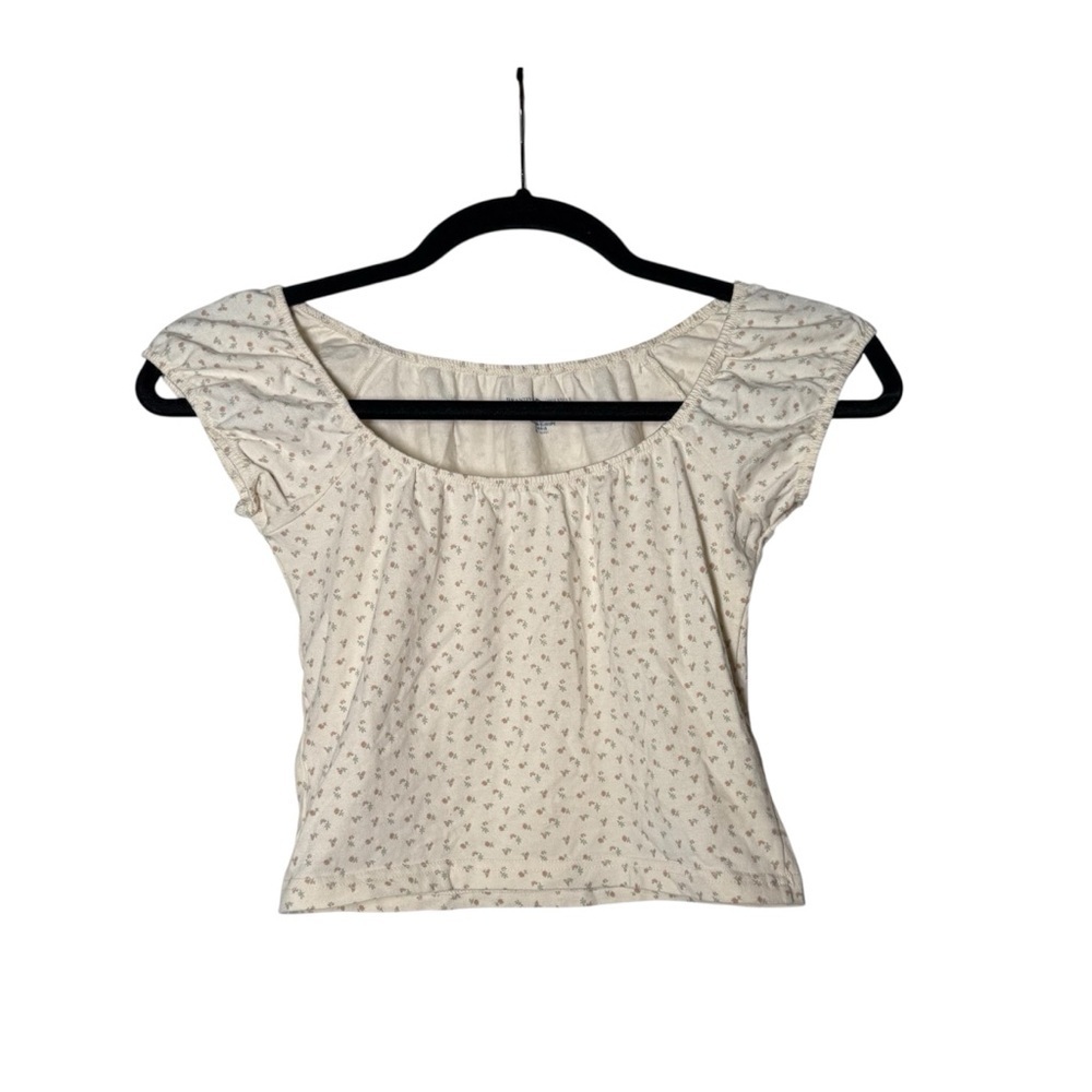 Brandy Melville Floral Short Sleeve Top Cream Green Orange Flowers Puff Sleeves